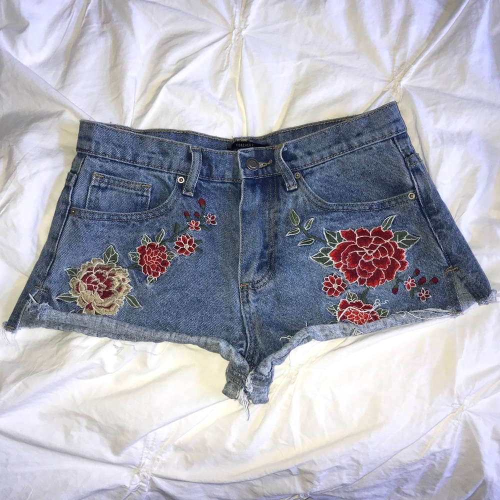 Embroidered Jean Shorts!! NEVER WORN